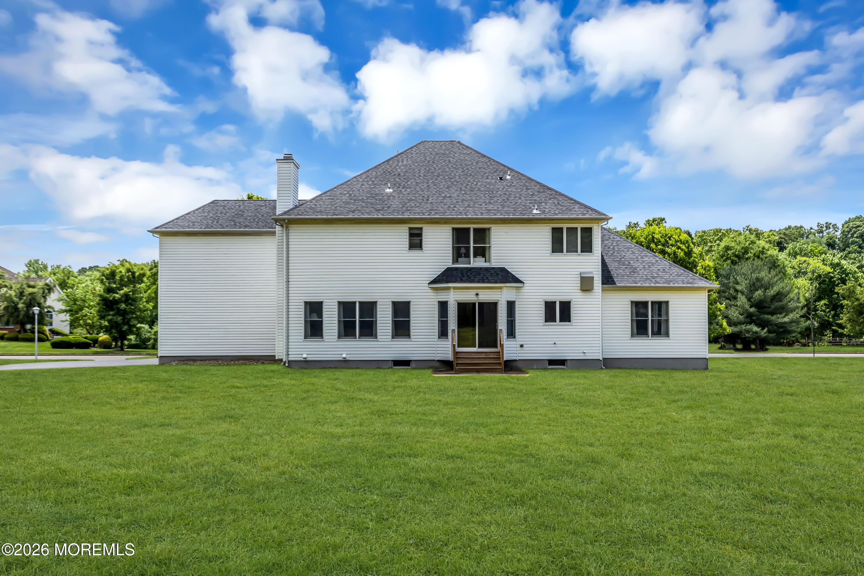 17 Diamond Hill Road Marlboro NJ 07746