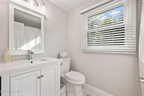 22 Knox Lane Englishtown NJ 07726