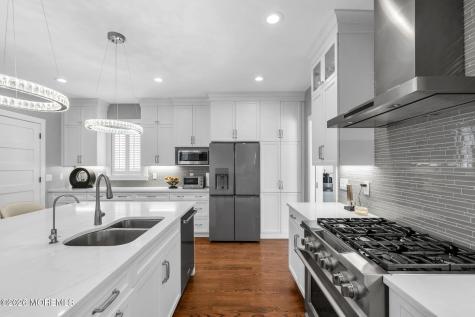 308 Parkway Point Pleasant Beach NJ 08742