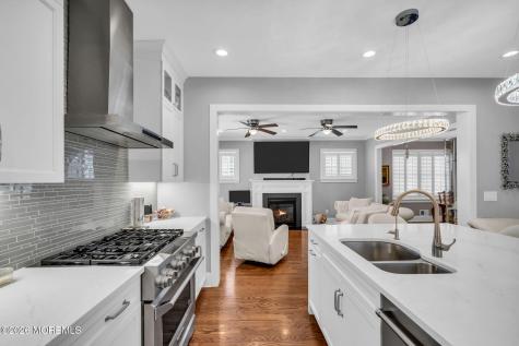 308 Parkway Point Pleasant Beach NJ 08742