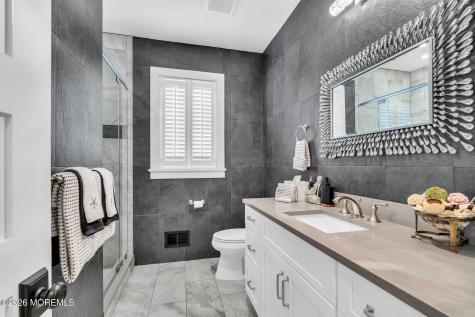 308 Parkway Point Pleasant Beach NJ 08742
