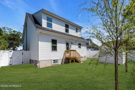 1424 Eighth Avenue Toms River NJ 08757