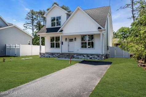 1424 Eighth Avenue Toms River NJ 08757