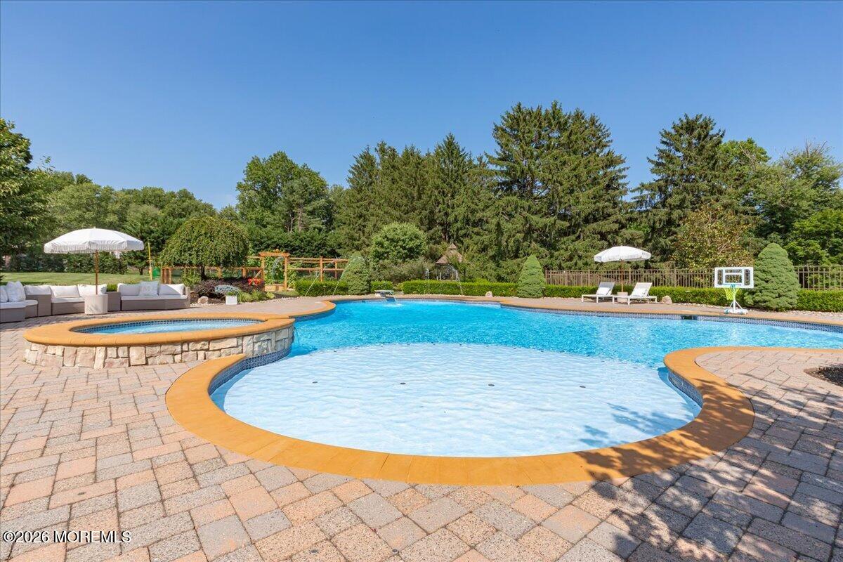 78 Crawfords Corner Road Holmdel NJ 07733