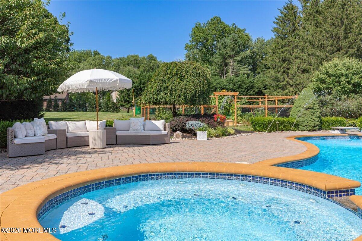 78 Crawfords Corner Road Holmdel NJ 07733