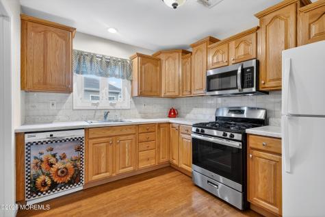 25 Plymouth Drive Toms River NJ 08757