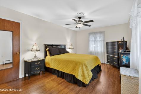 25 Plymouth Drive Toms River NJ 08757