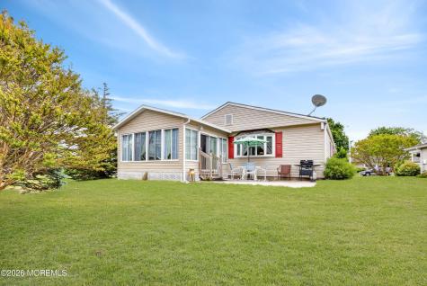 25 Plymouth Drive Toms River NJ 08757