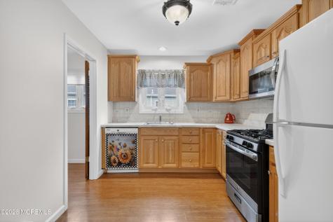 25 Plymouth Drive Toms River NJ 08757