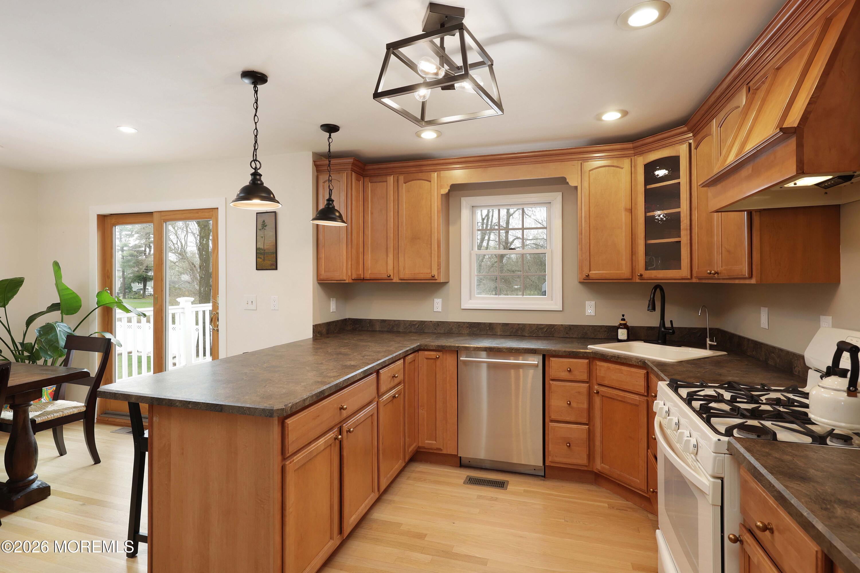 15 Brook Street Farmingdale NJ 07727