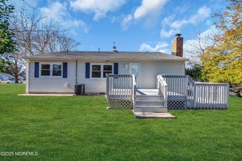 89 Brakenbury Drive Toms River NJ 08757
