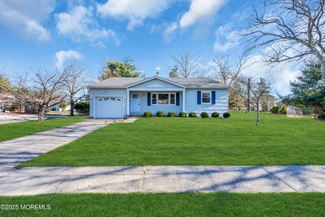 89 Brakenbury Drive Toms River NJ 08757