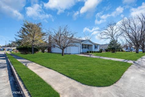 89 Brakenbury Drive Toms River NJ 08757