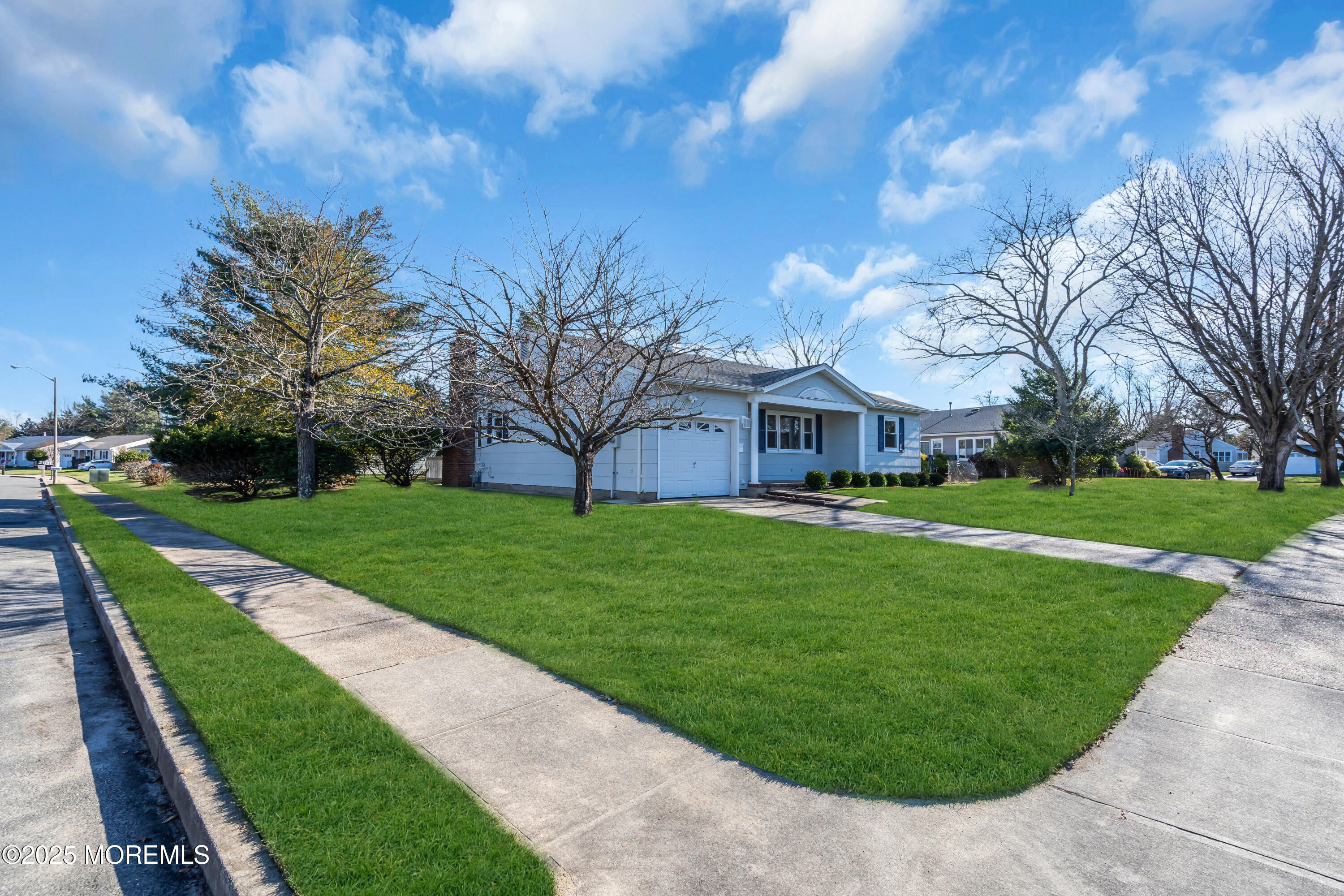 89 Brakenbury Drive Toms River NJ 08757