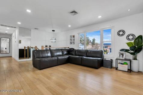19 Beacon Street Jackson NJ 08527