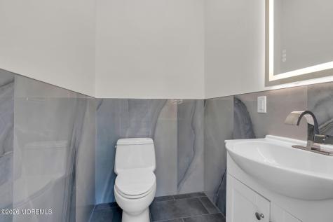 657 Bayview Drive Toms River NJ 08753