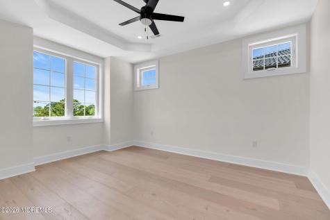 657 Bayview Drive Toms River NJ 08753