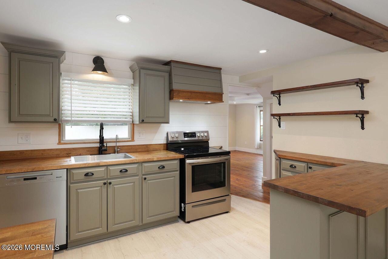 554 N 3rd Street Hammonton NJ 08037
