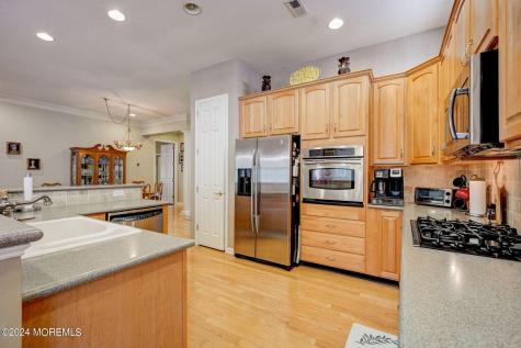 37 Oakmont Lane Jackson NJ 08527