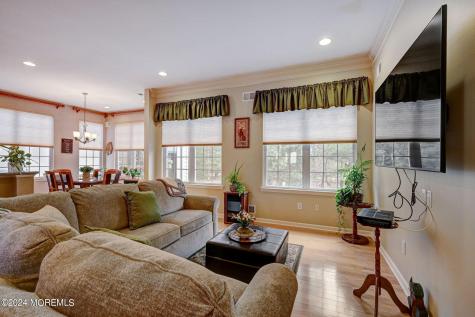 37 Oakmont Lane Jackson NJ 08527