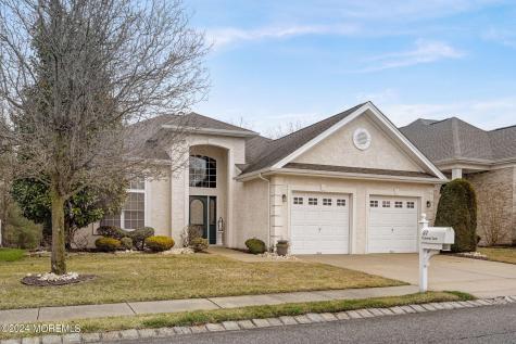 37 Oakmont Lane Jackson NJ 08527
