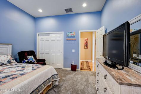 37 Oakmont Lane Jackson NJ 08527