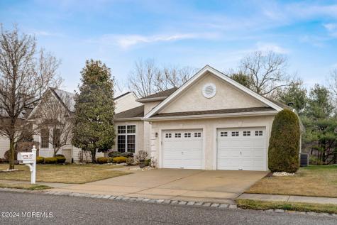 37 Oakmont Lane Jackson NJ 08527