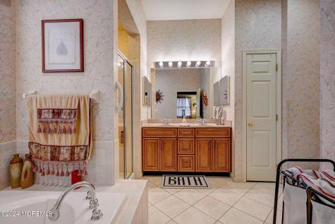 37 Oakmont Lane Jackson NJ 08527