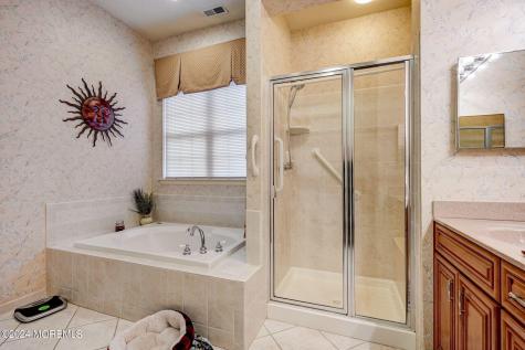 37 Oakmont Lane Jackson NJ 08527