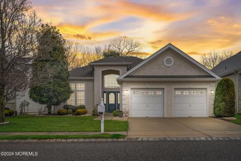 37 Oakmont Lane Jackson NJ 08527