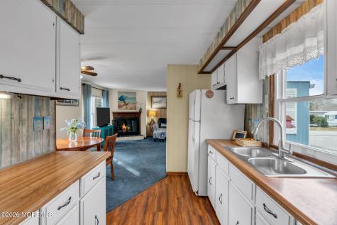 44 Nancy Lane Barnegat NJ 08005