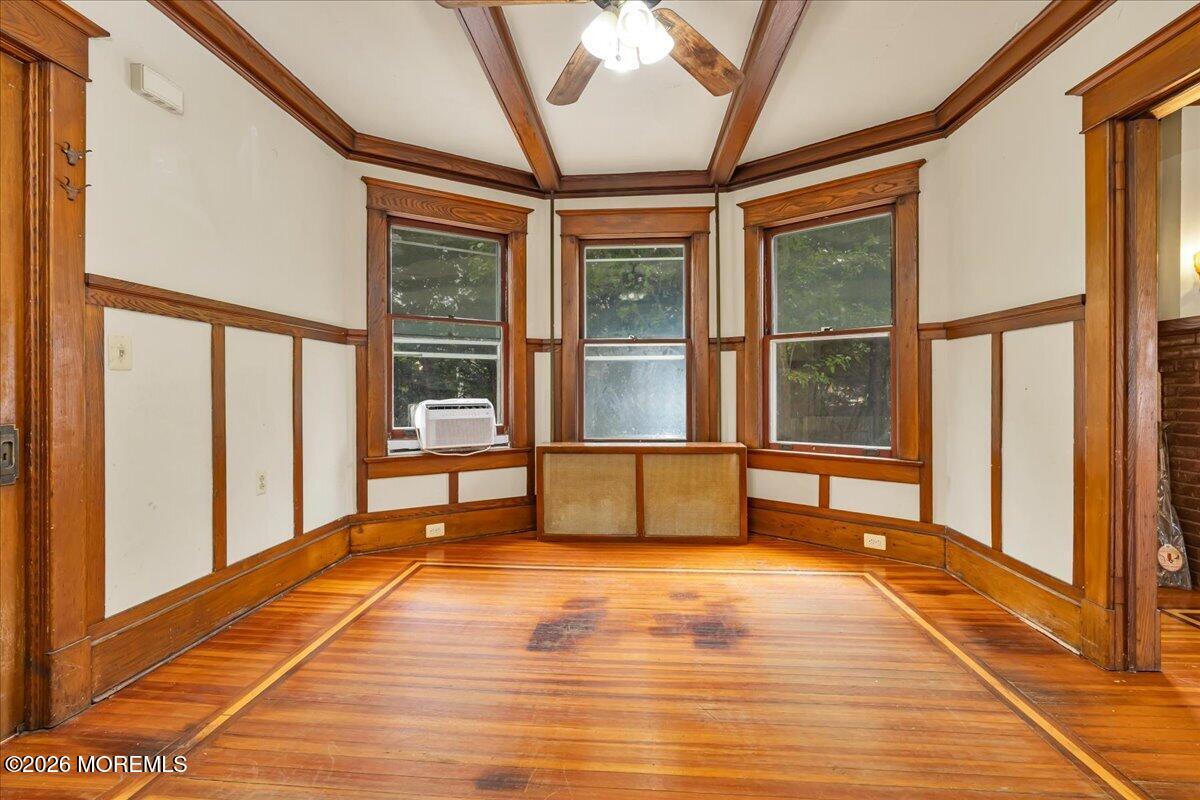 27 E Garfield Avenue Atlantic Highlands NJ 07716