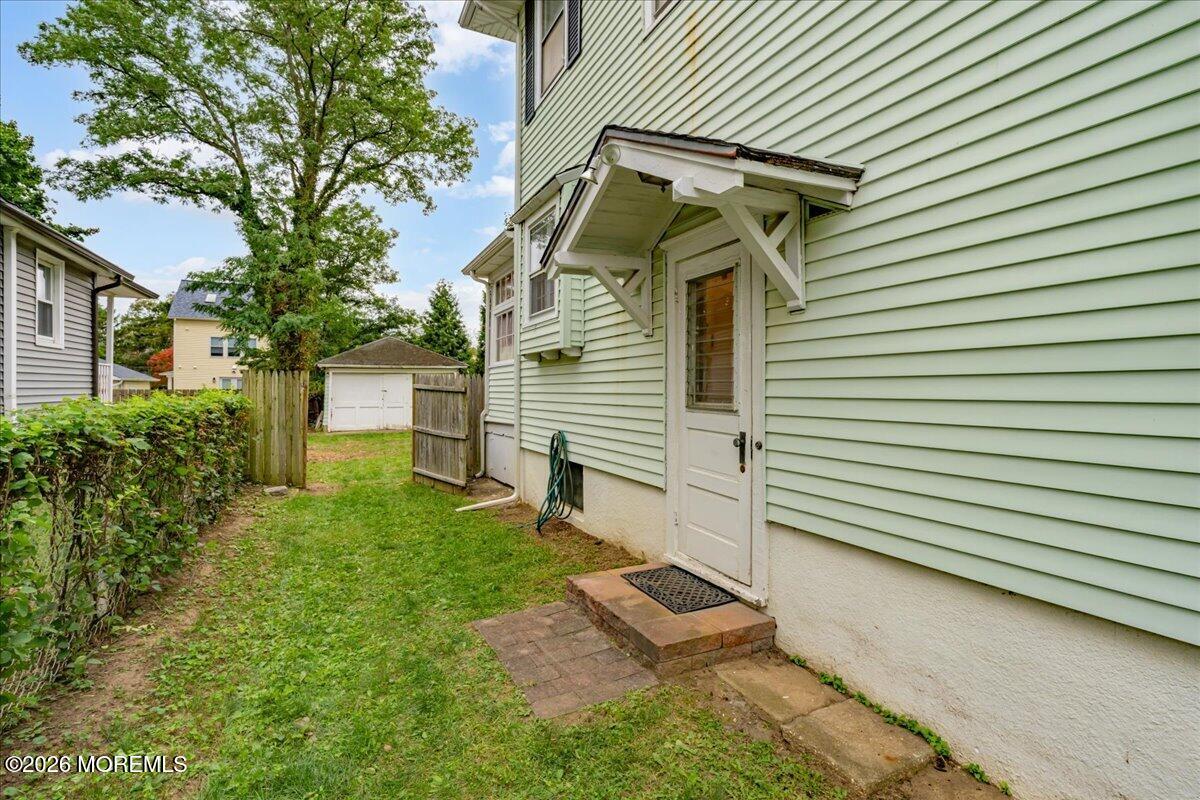 27 E Garfield Avenue Atlantic Highlands NJ 07716