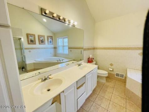 405 Lawrence Avenue Oakhurst NJ 07755