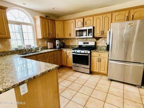 405 Lawrence Avenue Oakhurst NJ 07755