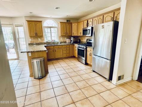 405 Lawrence Avenue Oakhurst NJ 07755