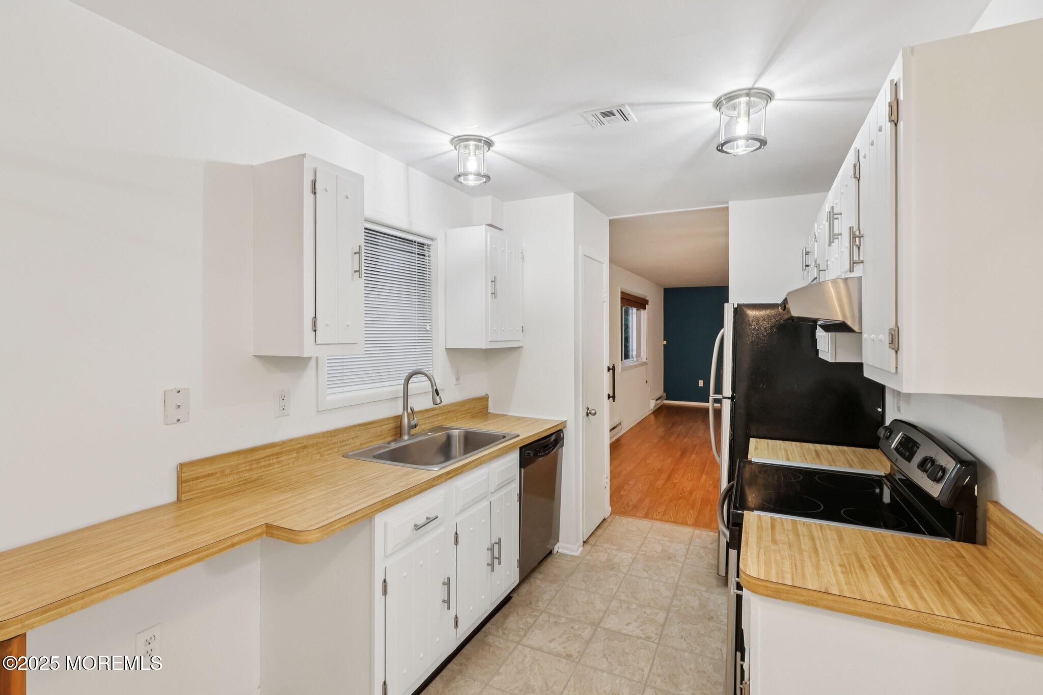 150 Amberly Drive Manalapan NJ 07726