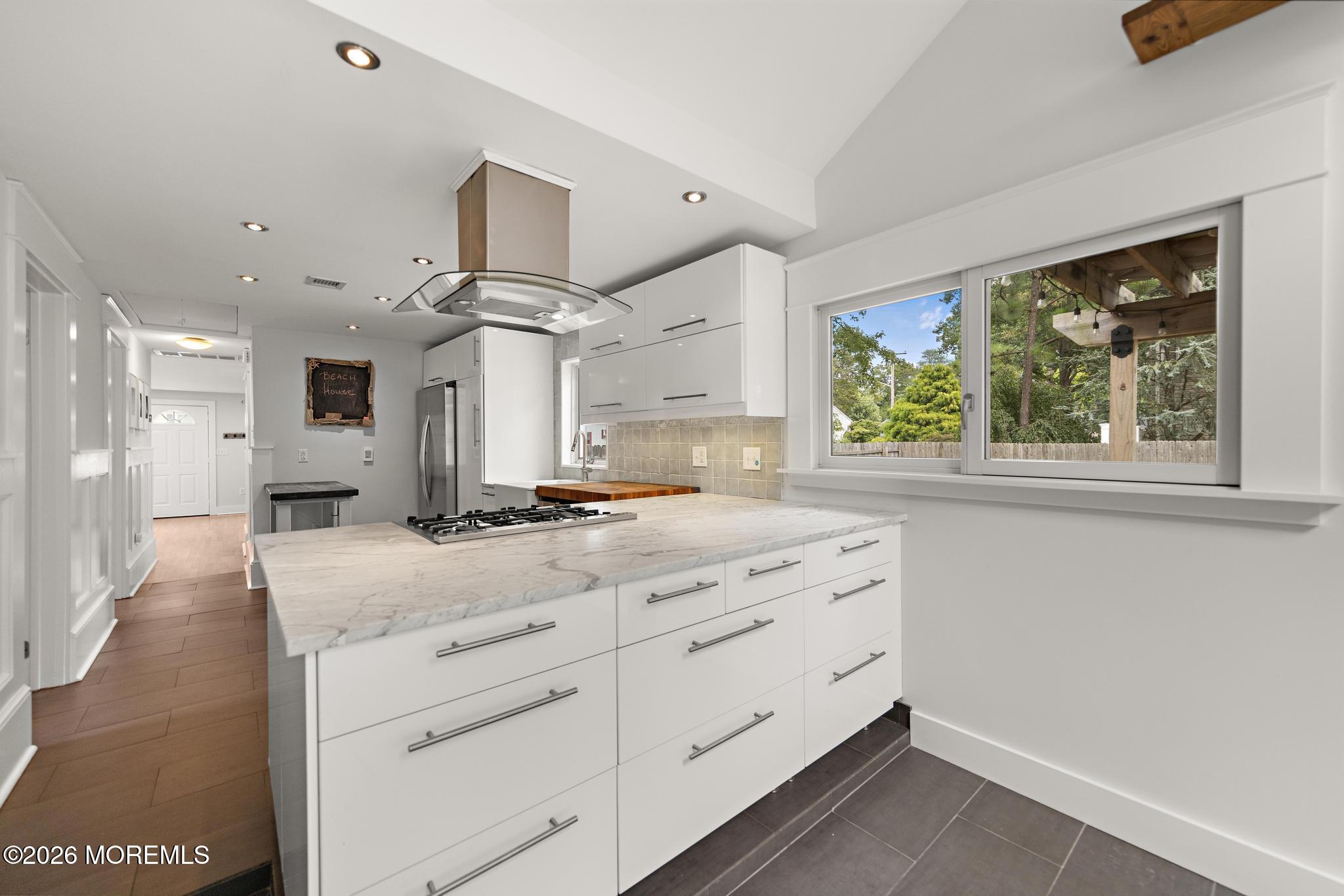 108 Hamilton Avenue Leonardo NJ 07737