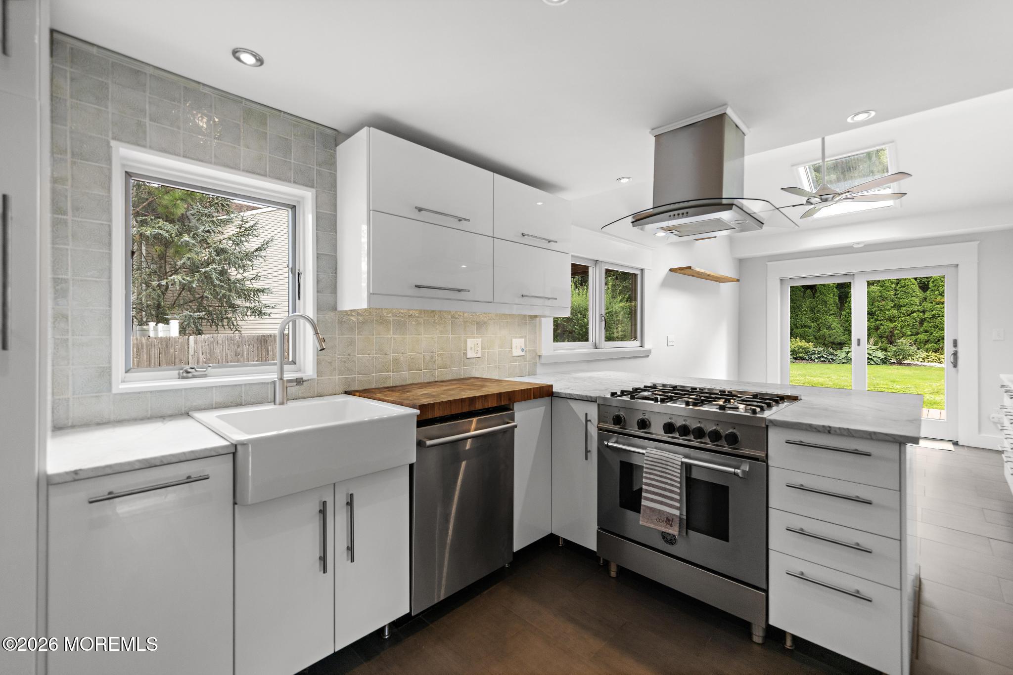 108 Hamilton Avenue Leonardo NJ 07737