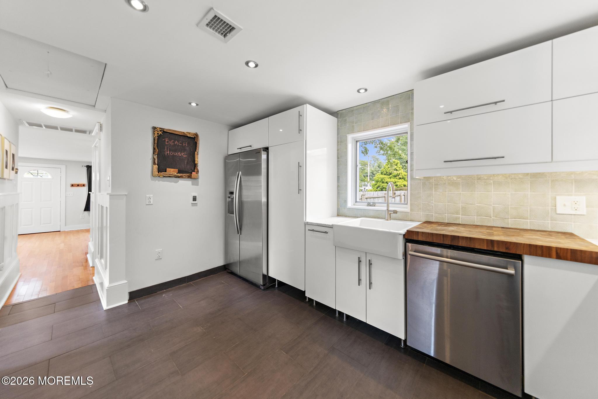 108 Hamilton Avenue Leonardo NJ 07737