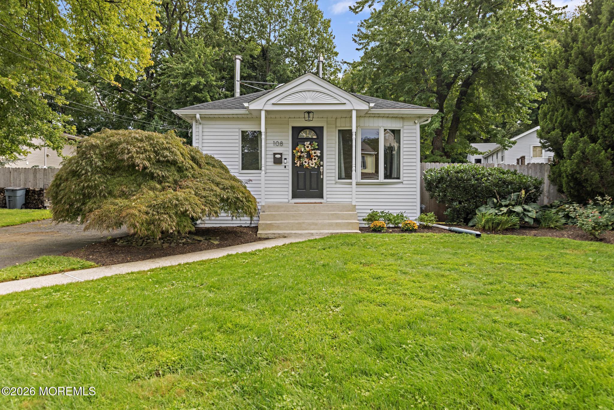 108 Hamilton Avenue Leonardo NJ 07737
