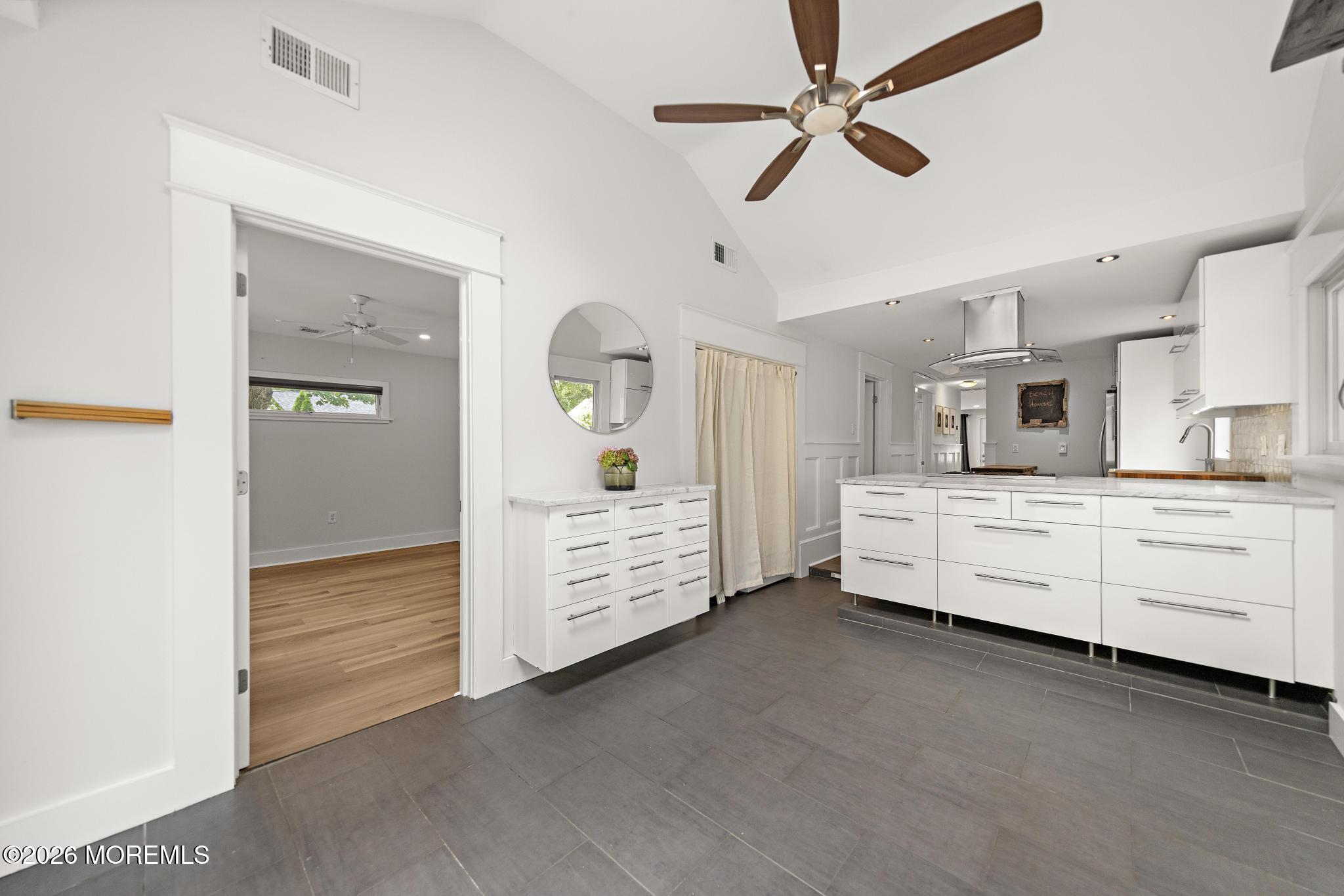 108 Hamilton Avenue Leonardo NJ 07737