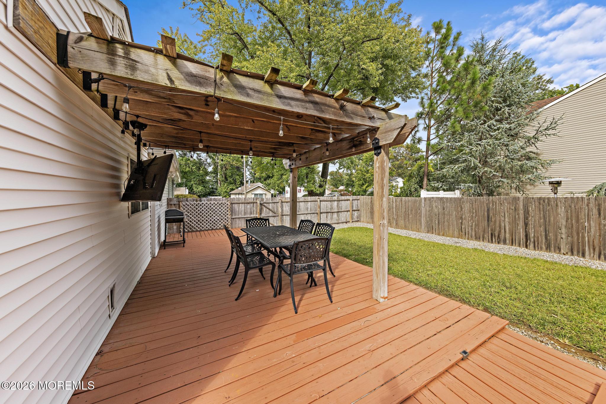 108 Hamilton Avenue Leonardo NJ 07737