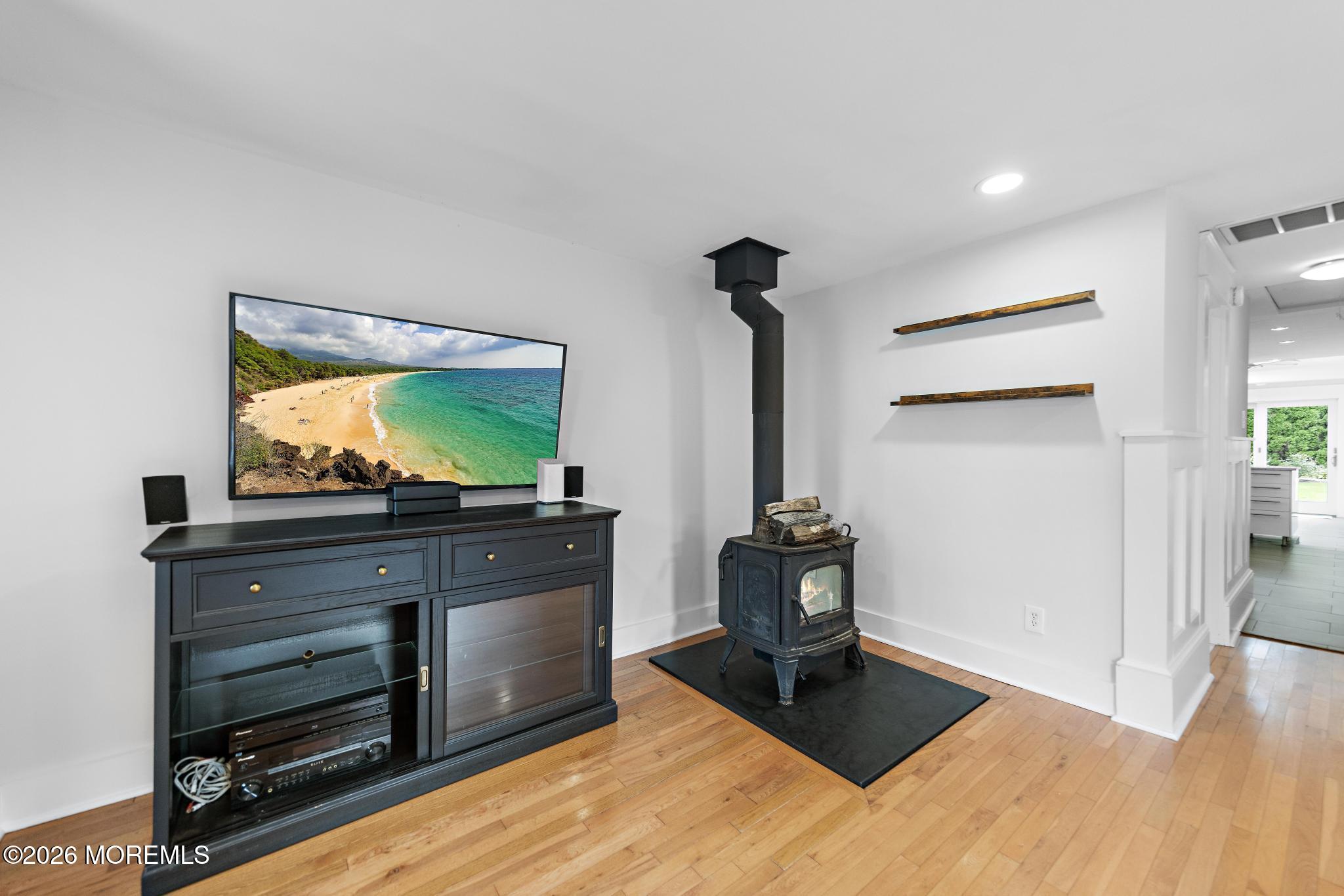 108 Hamilton Avenue Leonardo NJ 07737