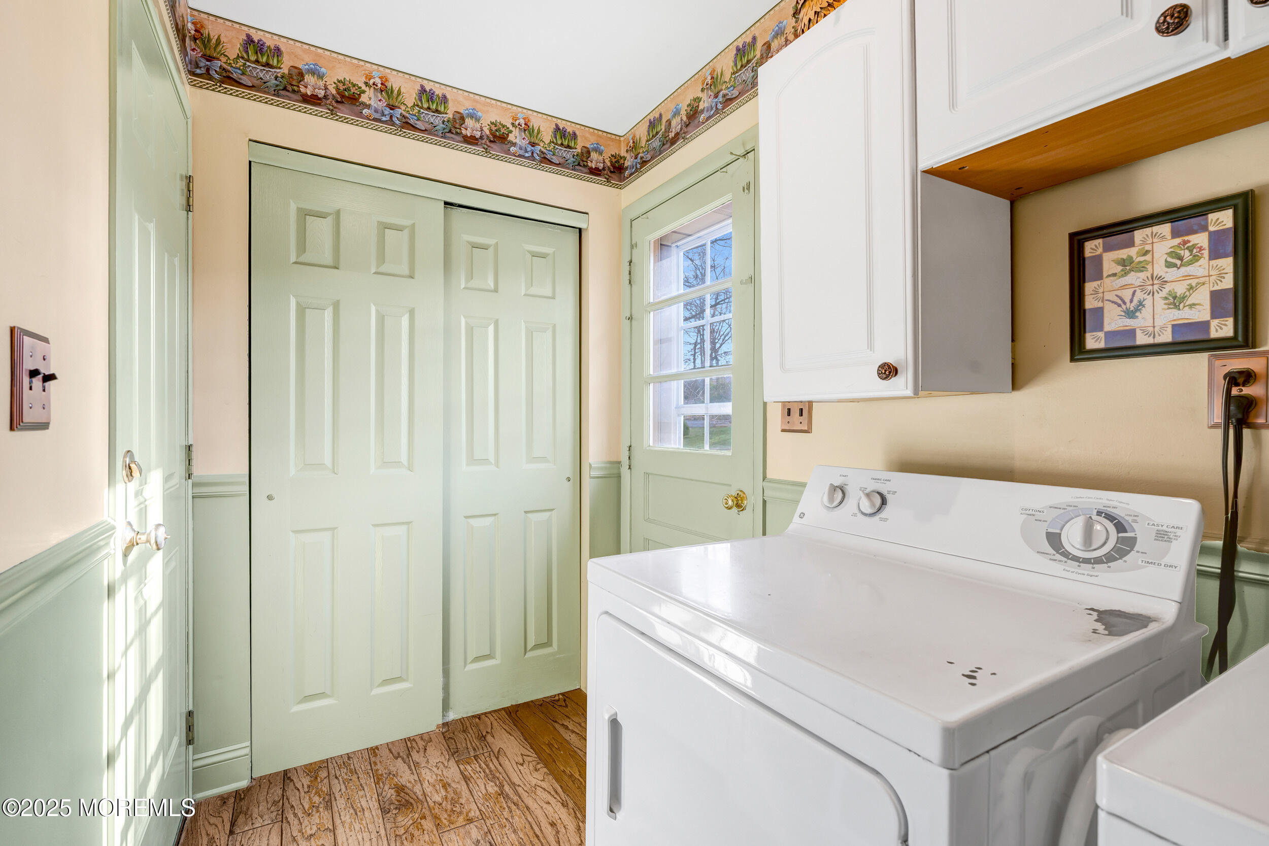21 Meadowbrook Drive Howell NJ 07731