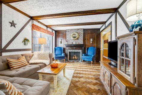 21 Meadowbrook Drive Howell NJ 07731