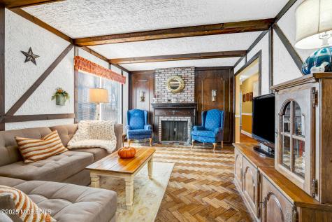 21 Meadowbrook Drive Howell NJ 07731
