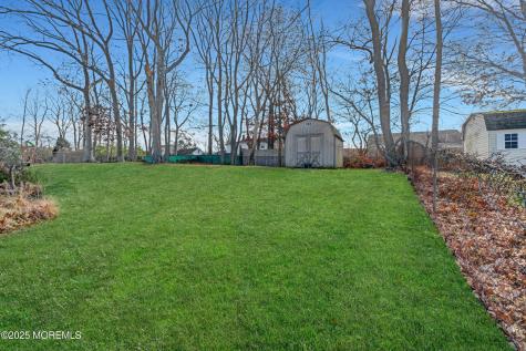 21 Meadowbrook Drive Howell NJ 07731
