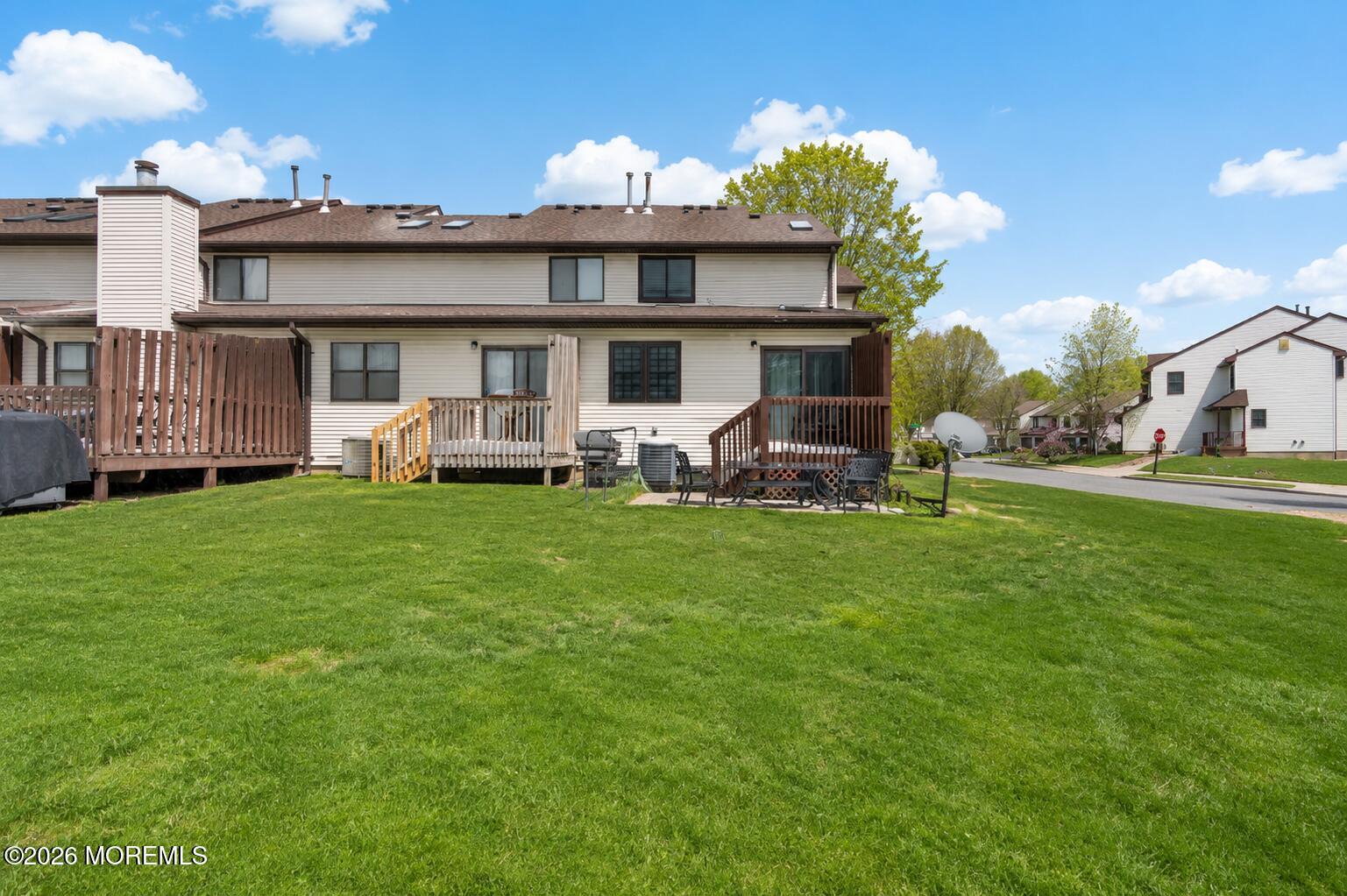 281 Longwood Drive Manalapan NJ 07726