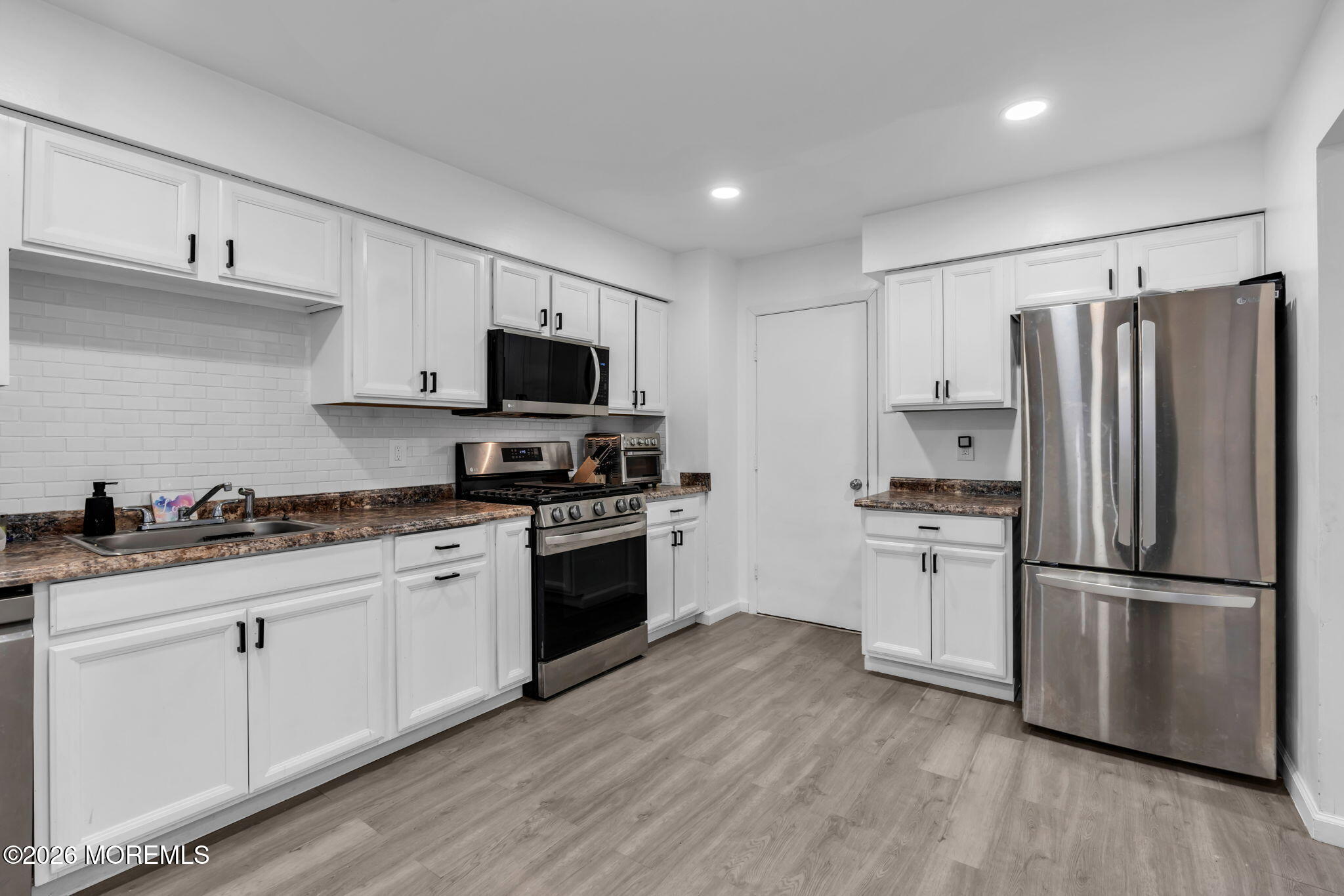 281 Longwood Drive Manalapan NJ 07726
